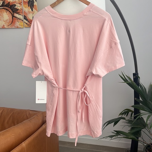 NWT Lululemon Side Tie V-Neck Tee - Picture 6 of 6